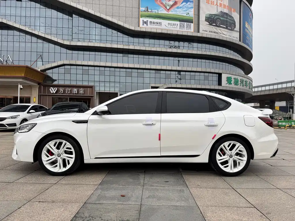 MG 6 New Energy 2020 1.5T Hybrid Trophy Smart Driving Flagship Edition купить на сайте DeffCars