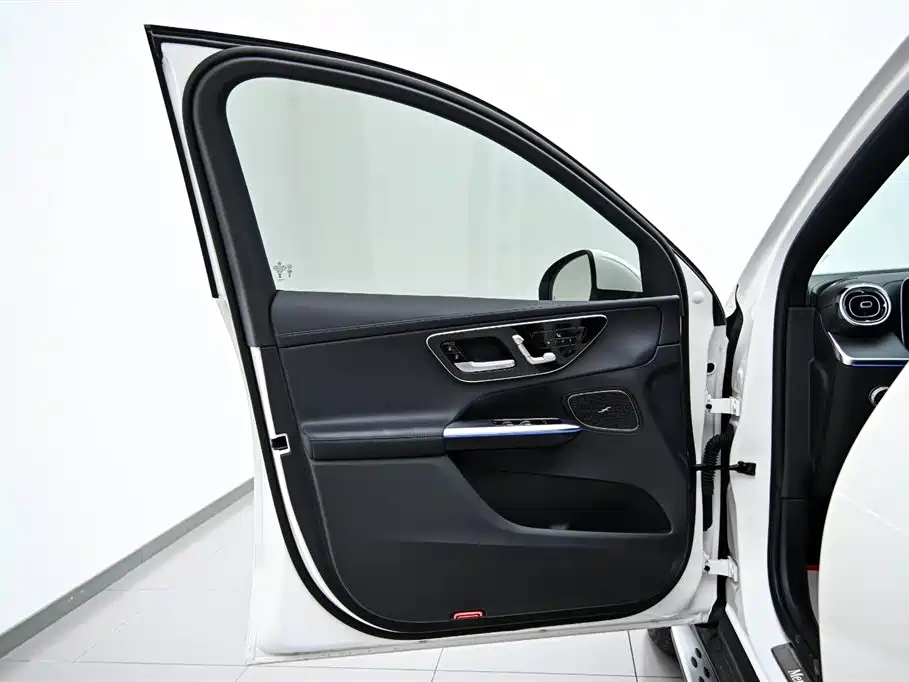 Mercedes-Benz GLC 2024 GLC 260 L 4MATIC luxury model 5 seats купить на сайте DeffCars
