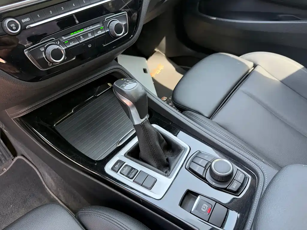 BMW 1 Series 2017 118i Sports купить на сайте DeffCars