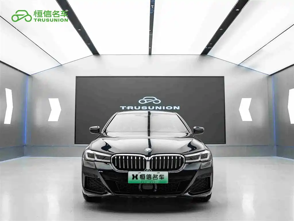 BMW 5 Series New Energy 2021 535Le Pioneer Edition M Sports Package купить на сайте DeffCars