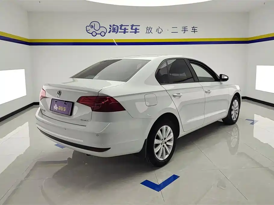 Bora 2019 Bora Legend 1.5L Manual Fashion National VI купить на сайте DeffCars