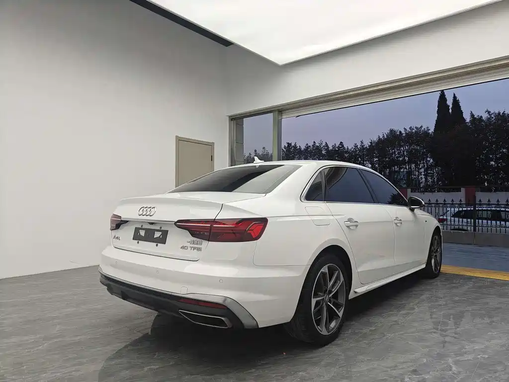 Audi A4L 2020 40 TFSI Fashionable and Dynamic купить на сайте DeffCars