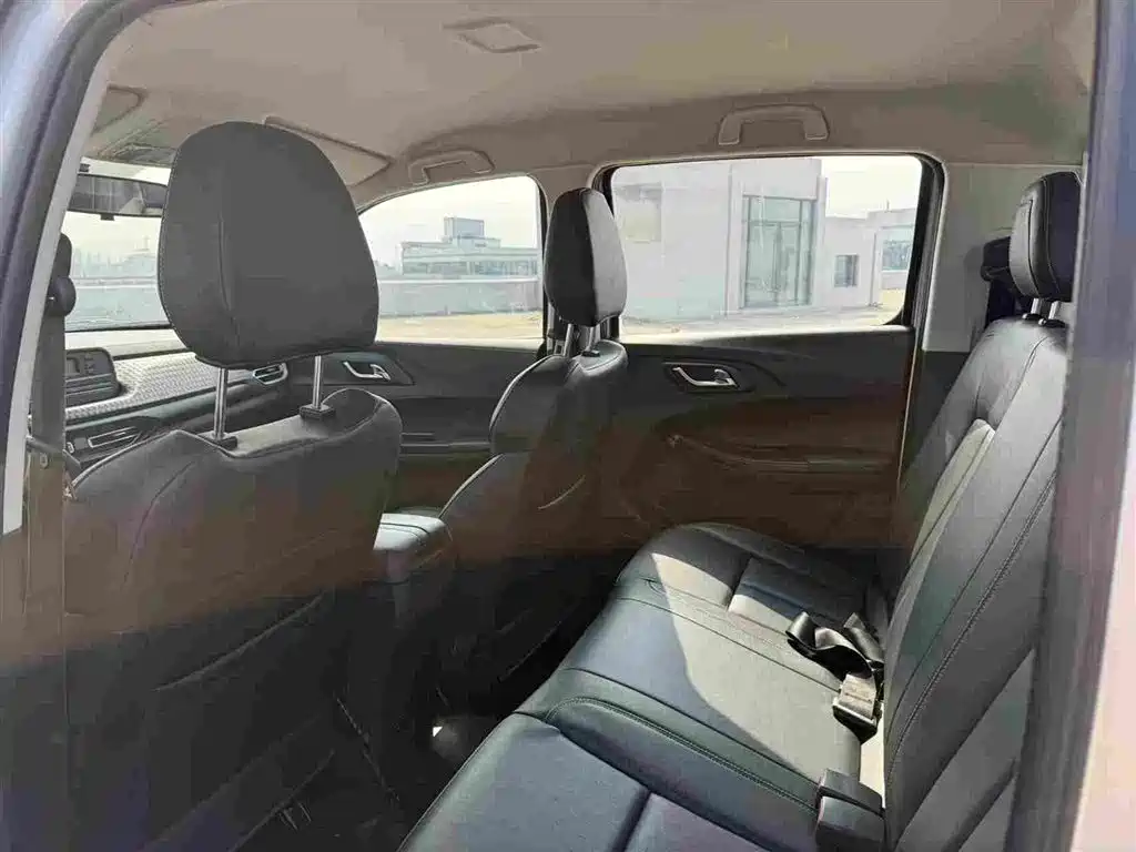 Baodian 2022 2.5T diesel four-wheel drive comfort version standard axle JX4D25A6L купить на сайте DeffCars