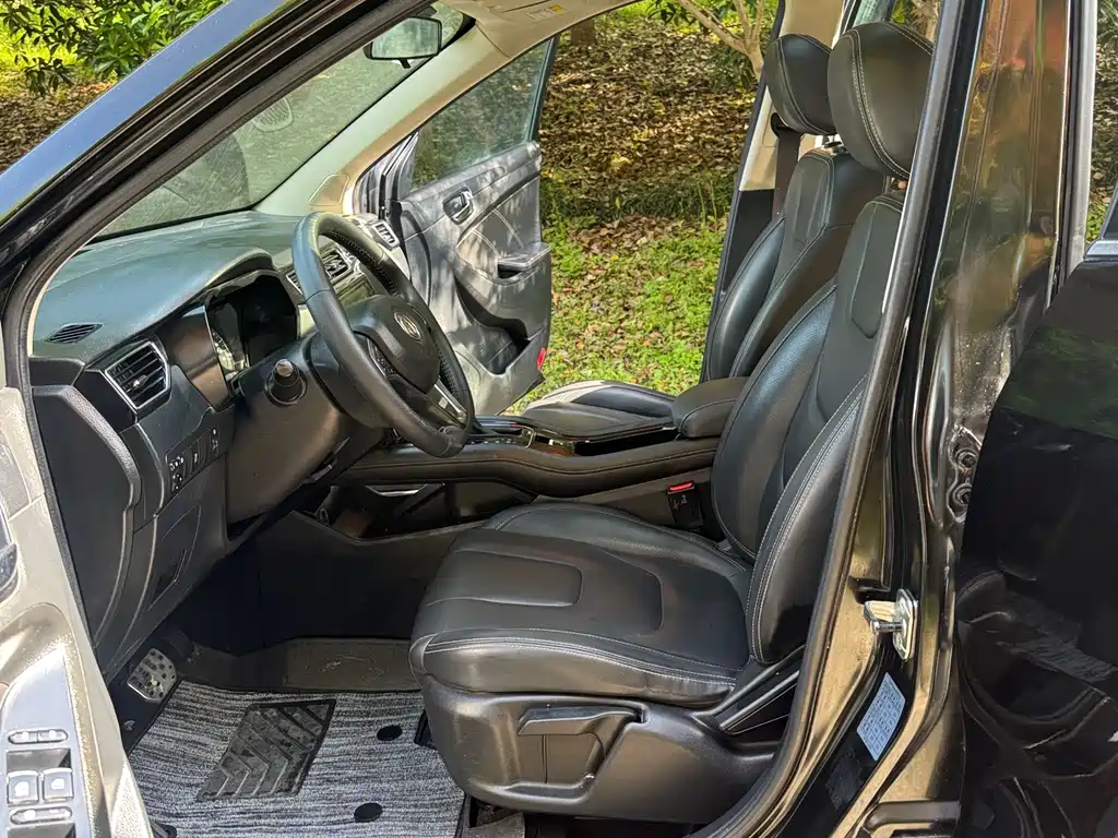 Fengguang 580 2018 1.5T CVT luxury model купить на сайте DeffCars