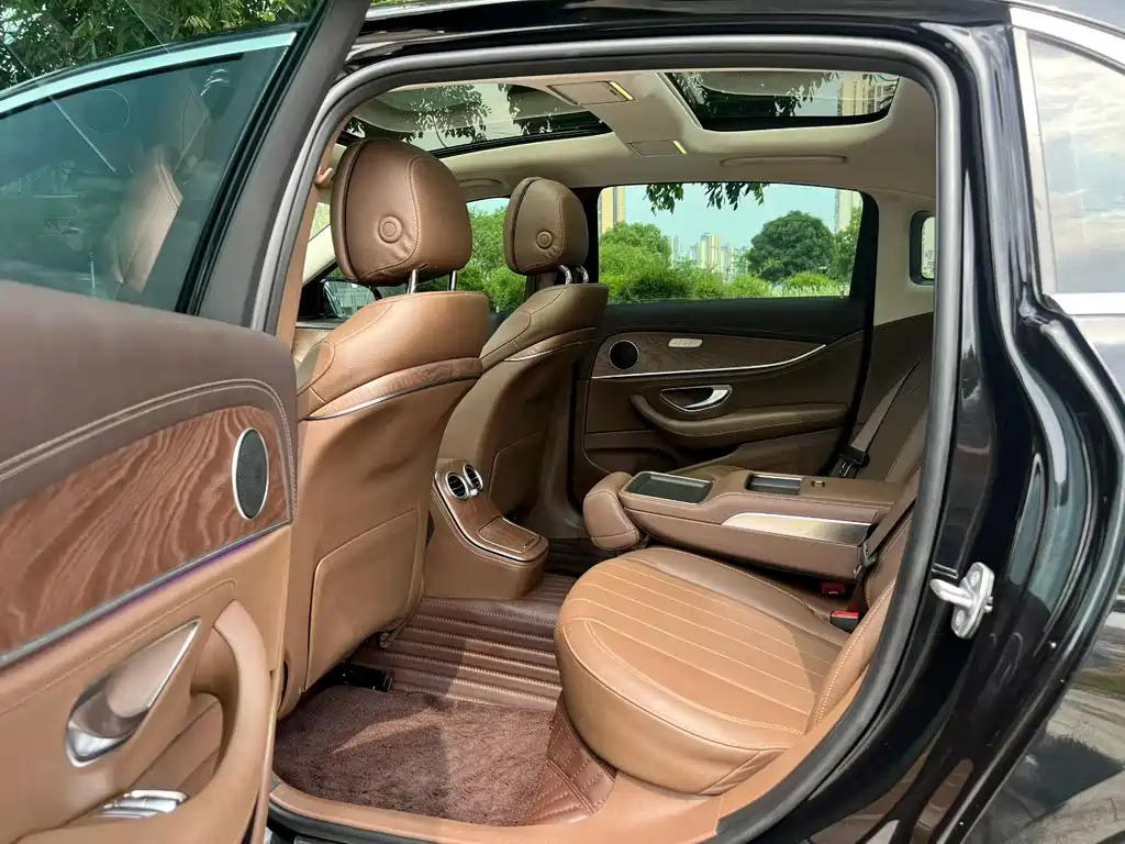 Mercedes-Benz E-Class 2022 facelift E 300 L fashionable model купить на сайте DeffCars