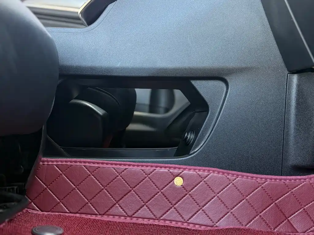 Haval M6 2021 PLUS 1.5T DCT Elite Intelligent Connected Model купить на сайте DeffCars