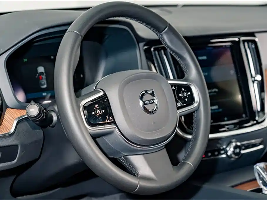 Volvo S60 2024 B4 Zhiyuan Luxury Edition купить на сайте DeffCars