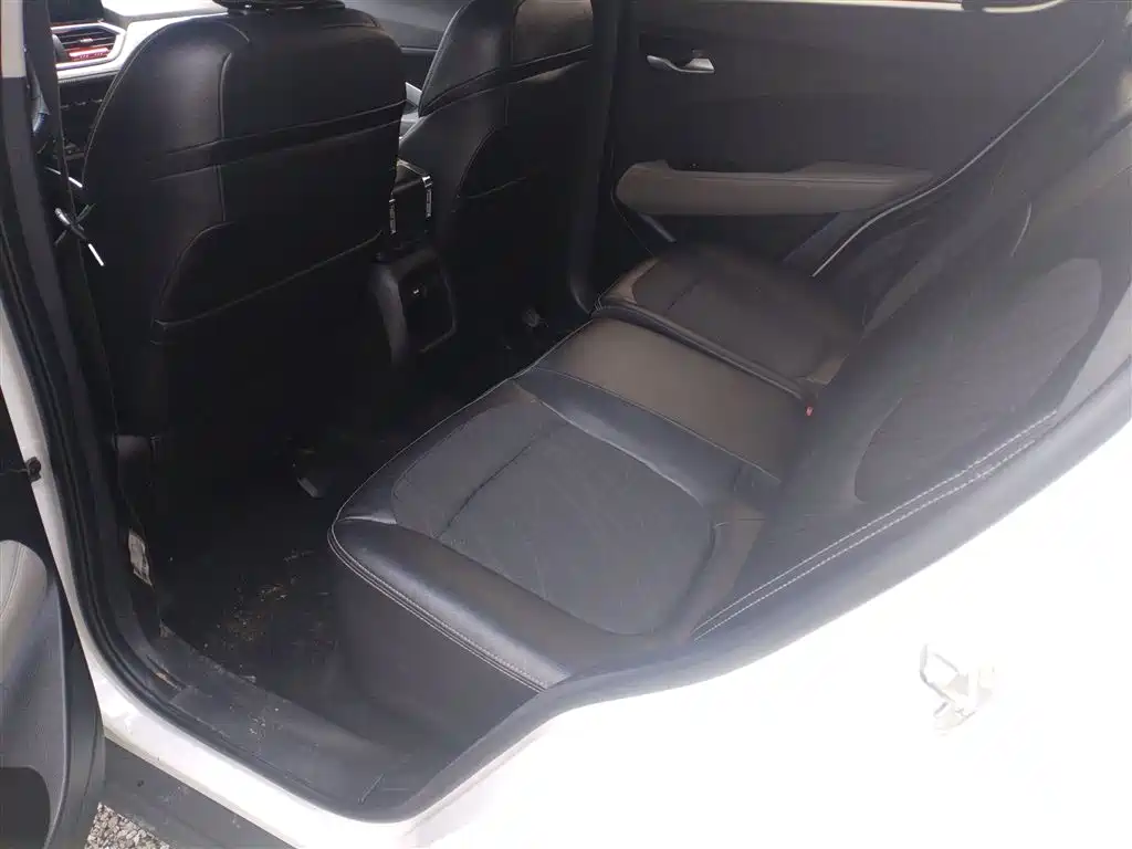 Baojun 510 2017 1.5L automatic fashion model купить на сайте DeffCars