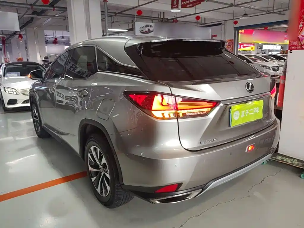 Lexus RX 2020 facelift 300 two-wheel drive elite version купить на сайте DeffCars
