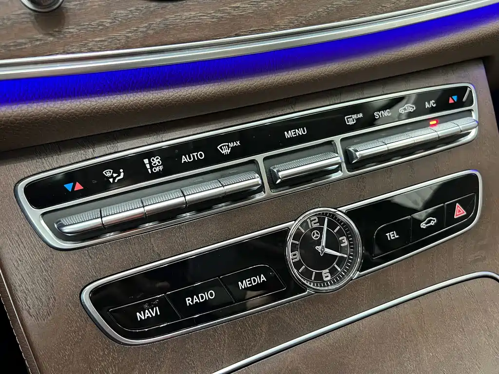 Mercedes-Benz E-Class 2020 Facelift E 300 L Special Edition купить на сайте DeffCars