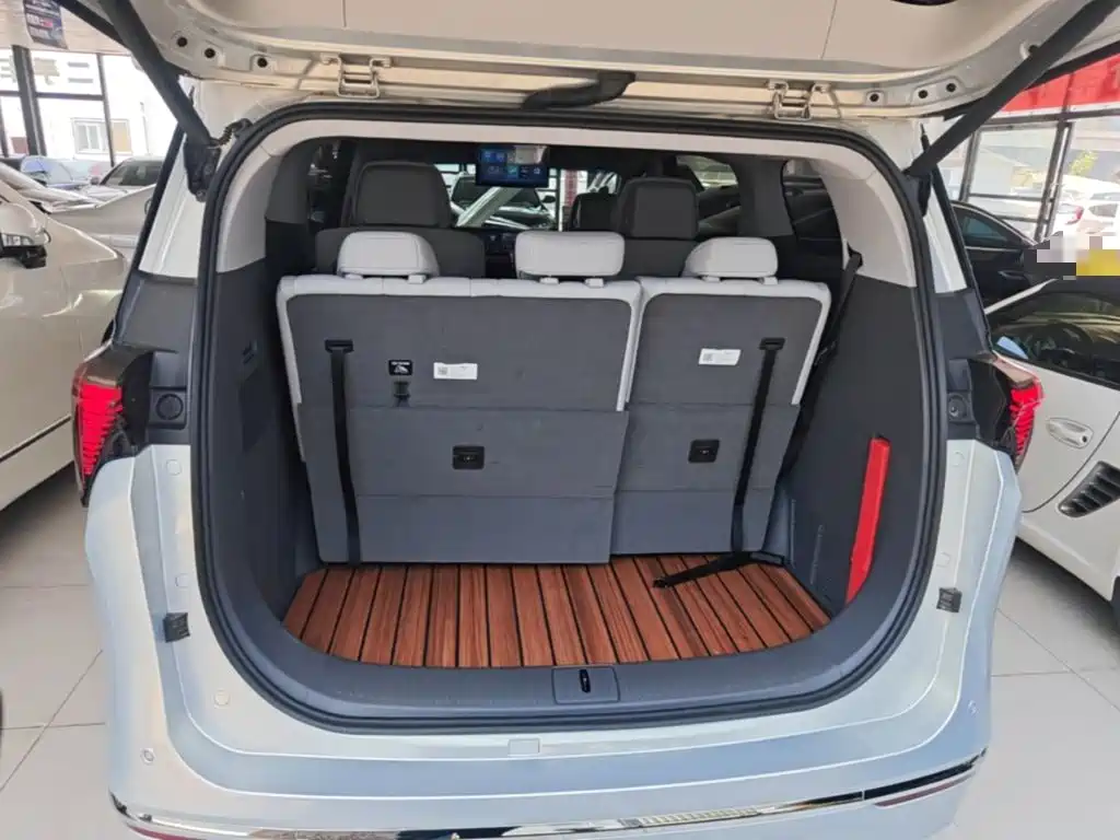Buick GL8 2025 Lu Zun Smart Edition купить на сайте DeffCars