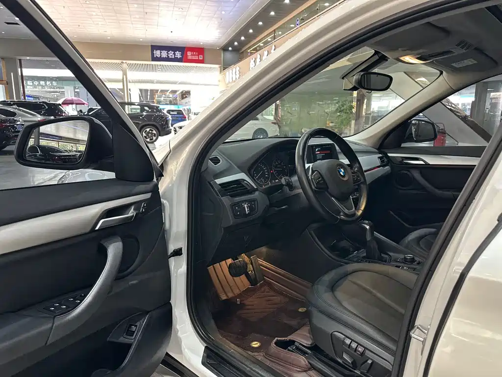BMW X1 2018 sDrive20Li Leading Model купить на сайте DeffCars