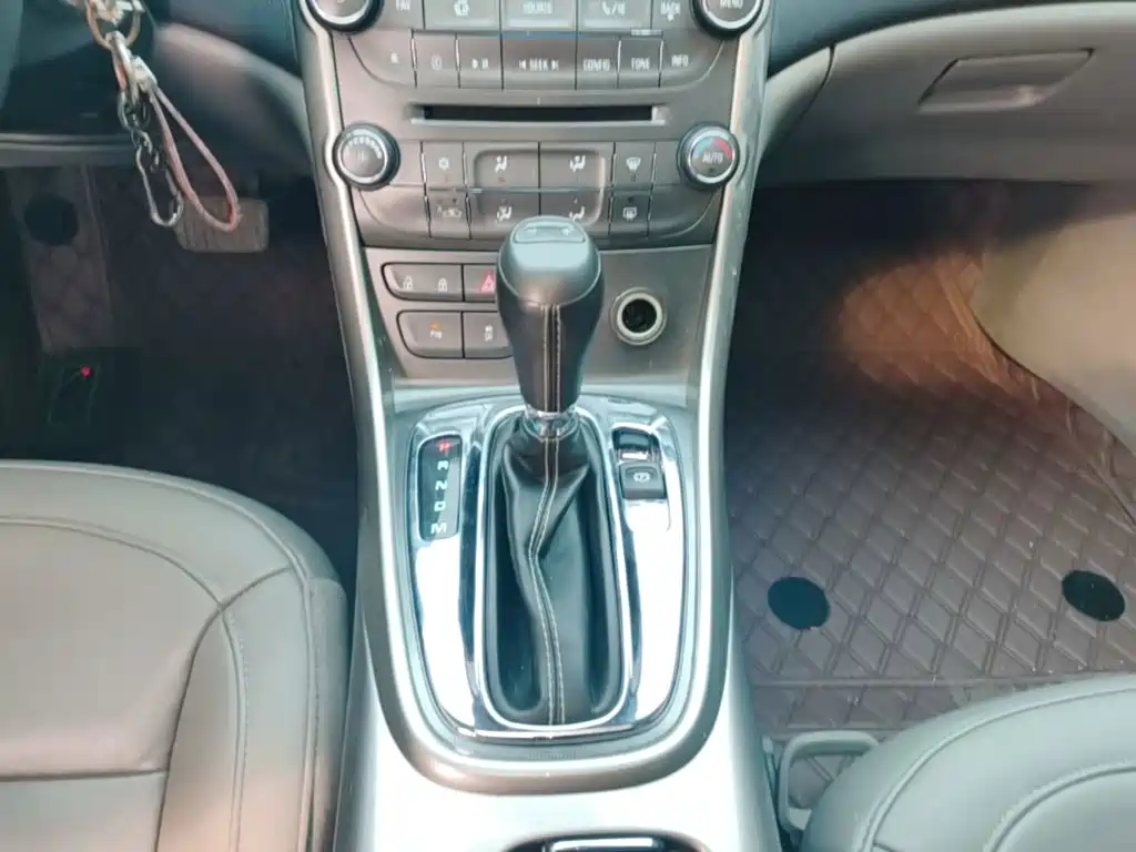 Malibu 2014 2.0L automatic luxury version купить на сайте DeffCars