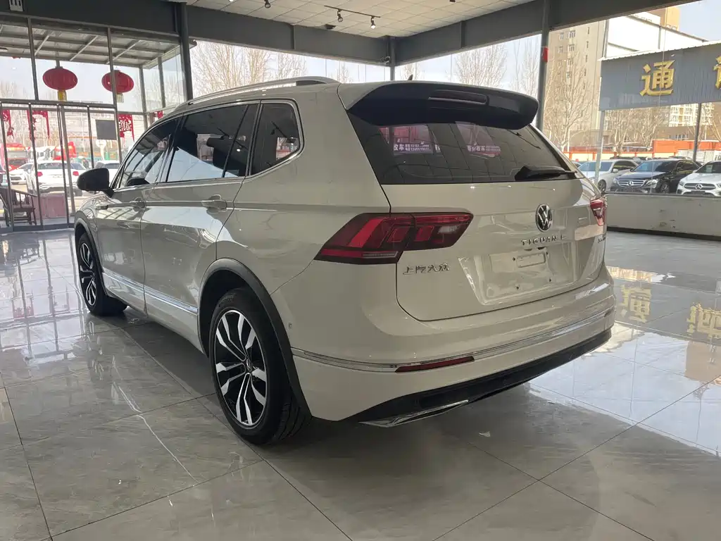 Tiguan L 2021 330TSI automatic two-wheel drive R-Line flagship version купить на сайте DeffCars