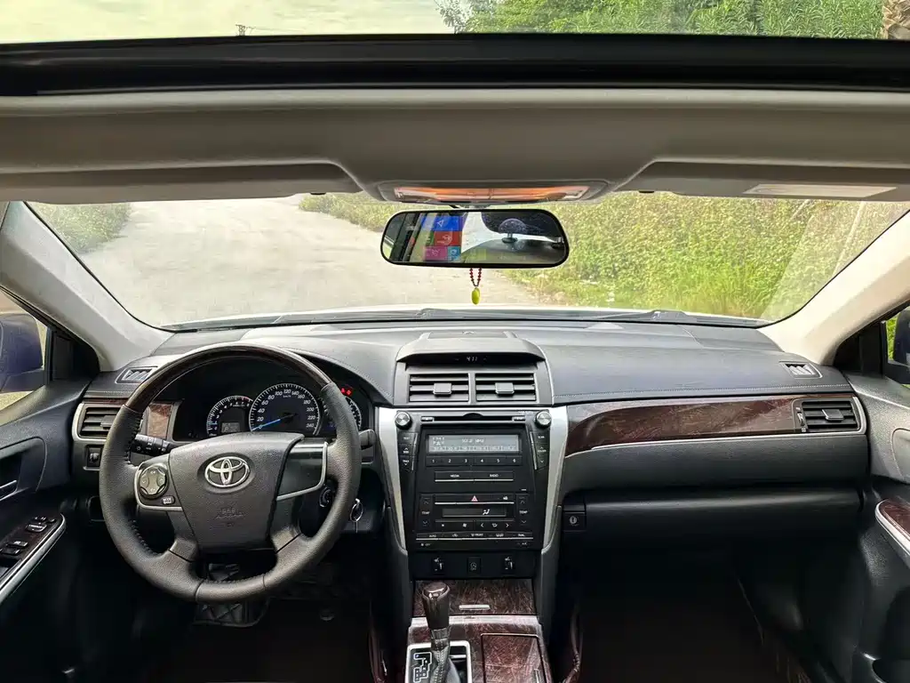 Camry 2016 2.0G 10th Anniversary Leading Edition купить на сайте DeffCars