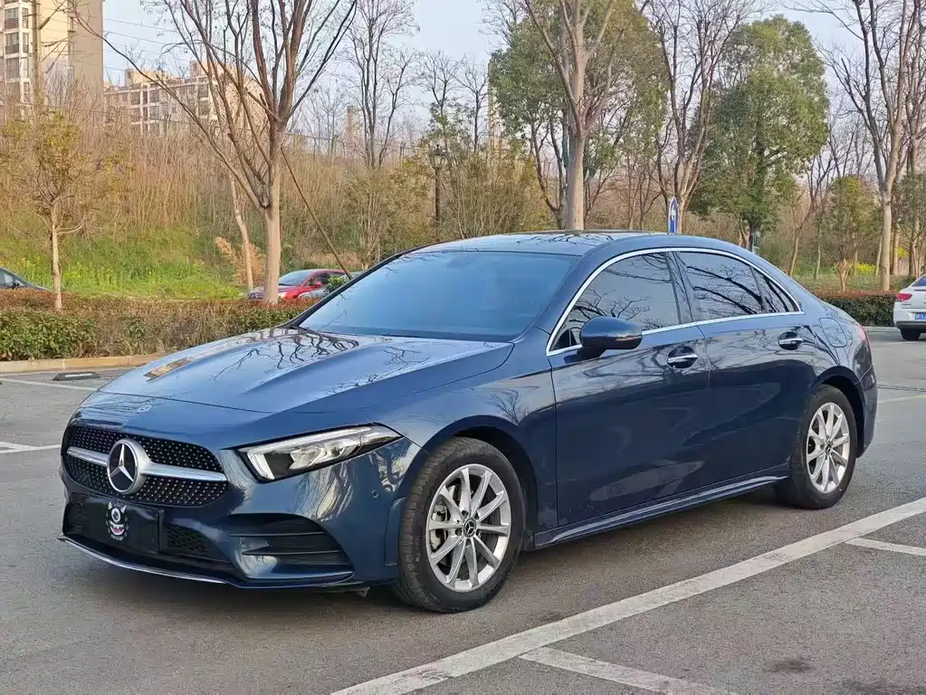 Mercedes-Benz A-Class 2019 A 200 L Sports Sedan купить на сайте DeffCars