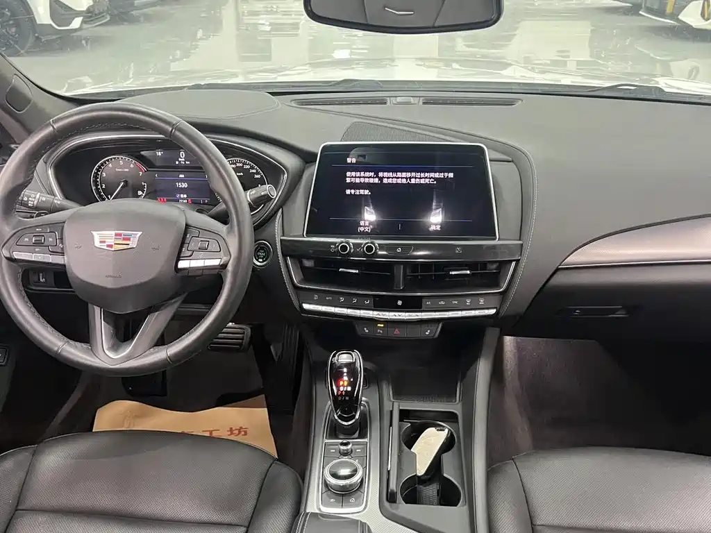 Cadillac CT5 2021 28T luxury model купить на сайте DeffCars