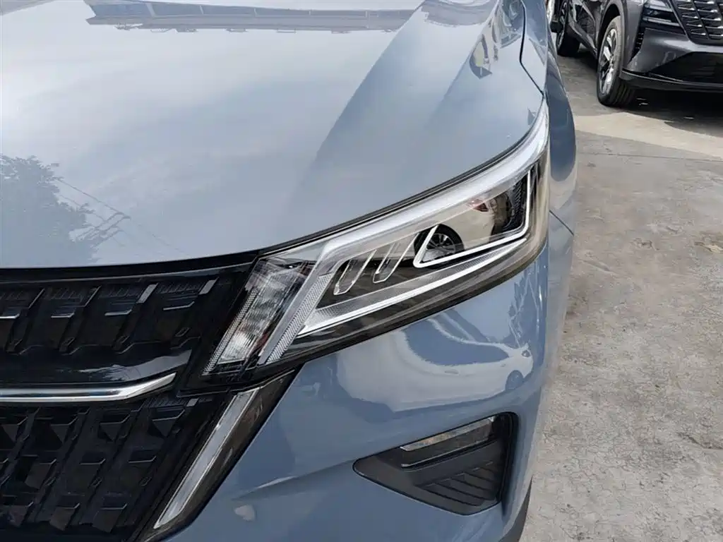 Wuling Xingchen 2021 1.5T CVT Xingyao Edition купить на сайте DeffCars