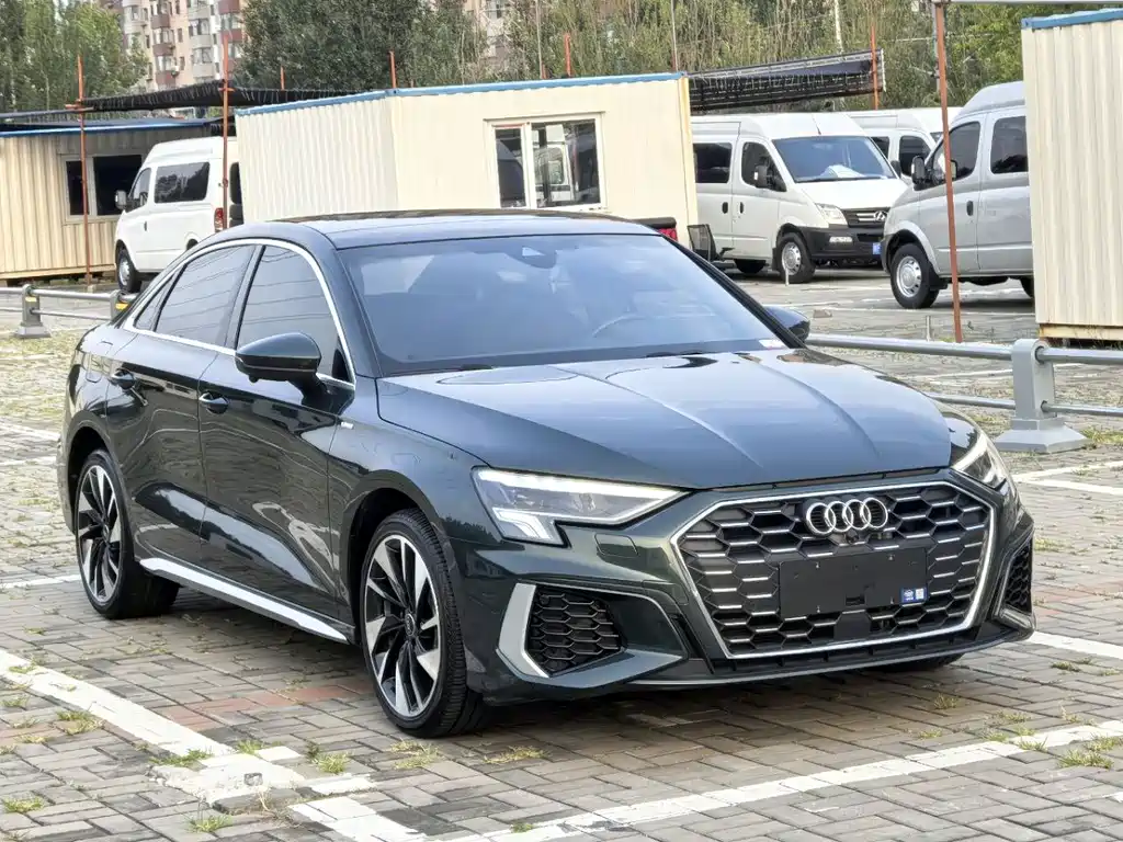 Audi A3 2023 A3L Limousine 35 TFSI fashionable and sporty купить на сайте DeffCars