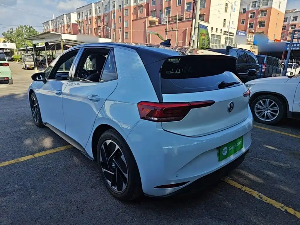 Volkswagen ID.3 2023 upgraded model pure smart version купить на сайте DeffCars