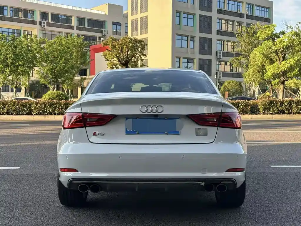 Audi A3 2014 Limousine 35 TFSI automatic comfort type купить на сайте DeffCars