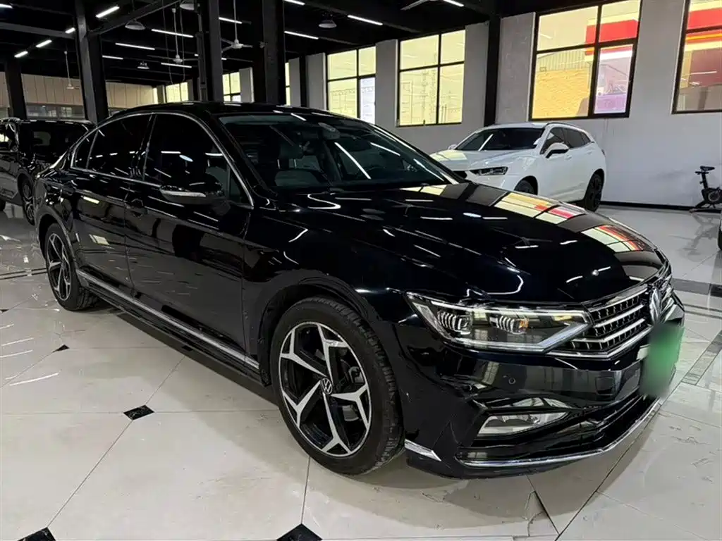 Magotan 2023 2 million commemorative edition 330TSI DSG leading model купить на сайте DeffCars