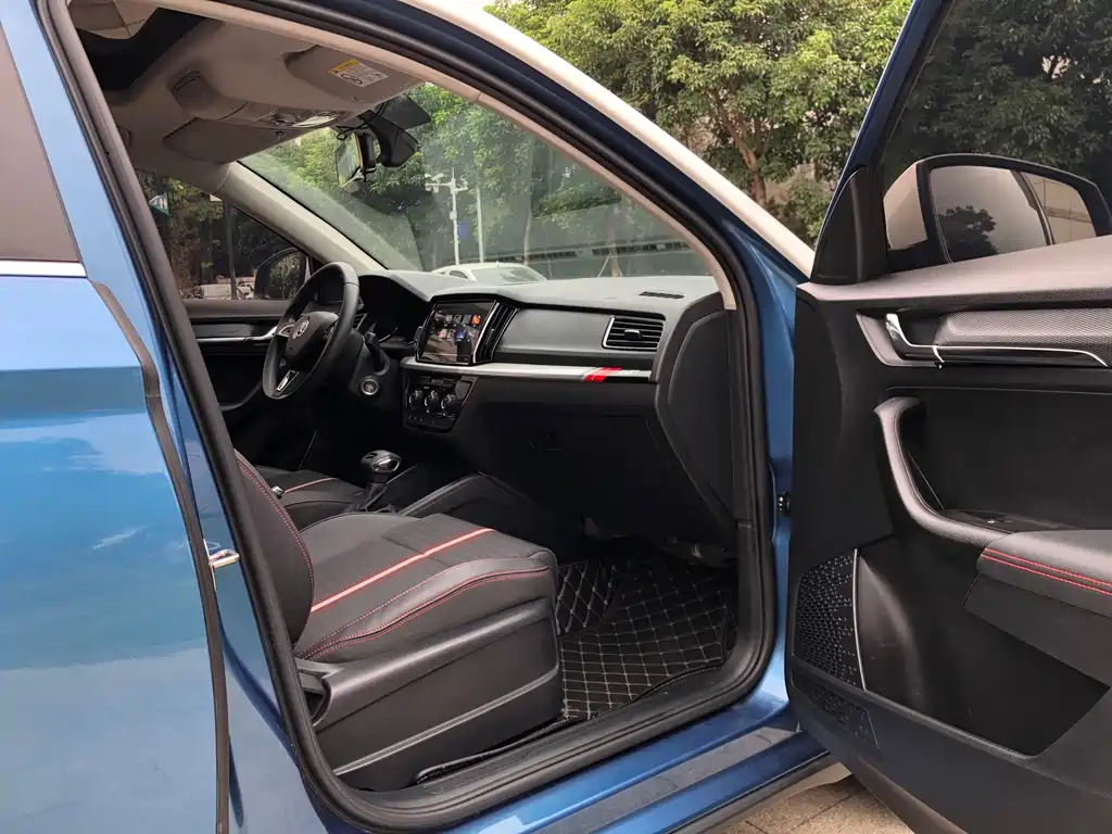 Komic 2020 GT TSI230 DSG Ultimate Edition National VI купить на сайте DeffCars