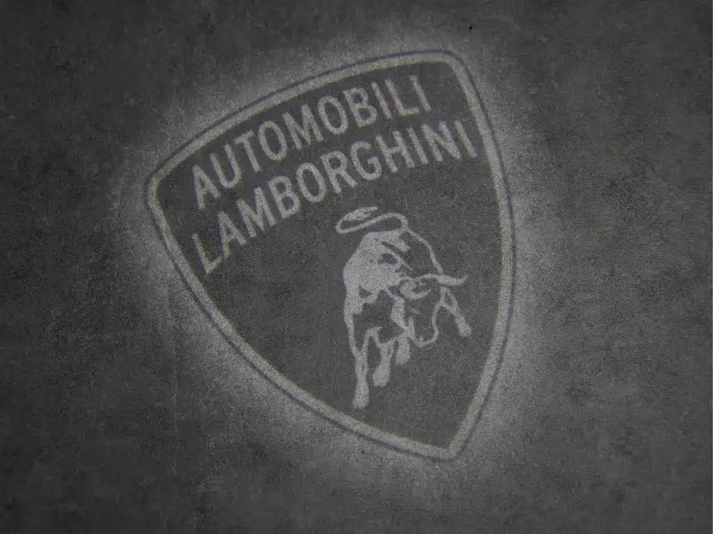 Urus 2021 4.0T V8 купить на сайте DeffCars