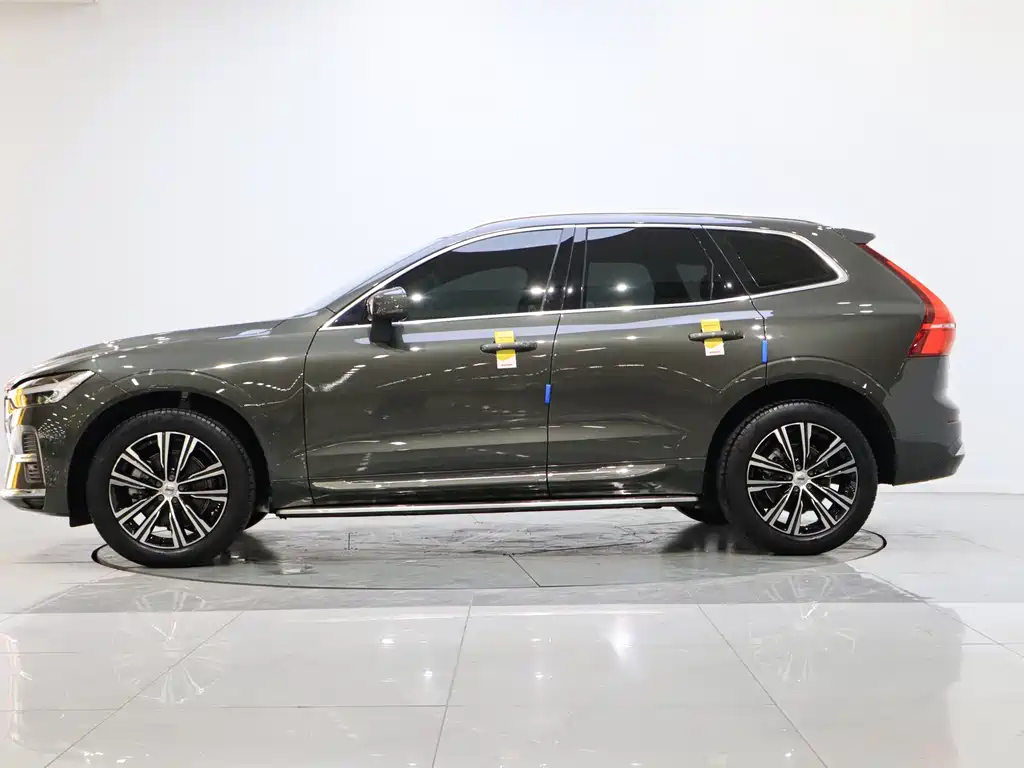 Volvo XC60 2022 B5 four-wheel drive Zhiyuan Deluxe Edition купить на сайте DeffCars
