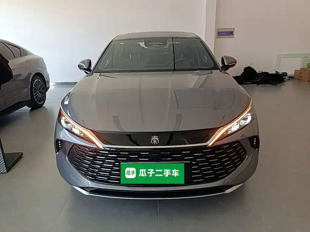 Qin L 2025 DM-i Smart Driving Edition 120KM Transcendent Type купить на сайте DeffCars