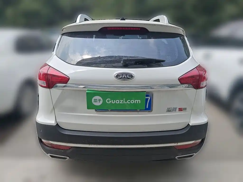 Refine S3 2017 1.5L manual luxury smart model купить на сайте DeffCars