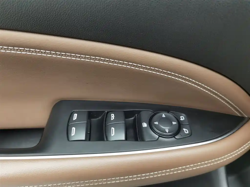 Regal 2017 20T luxury model купить на сайте DeffCars