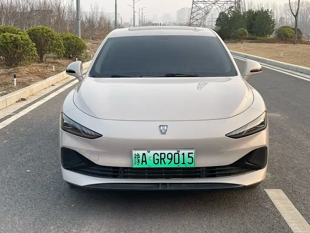 Roewe D7 2025 DMH 125km World Championship Edition купить на сайте DeffCars