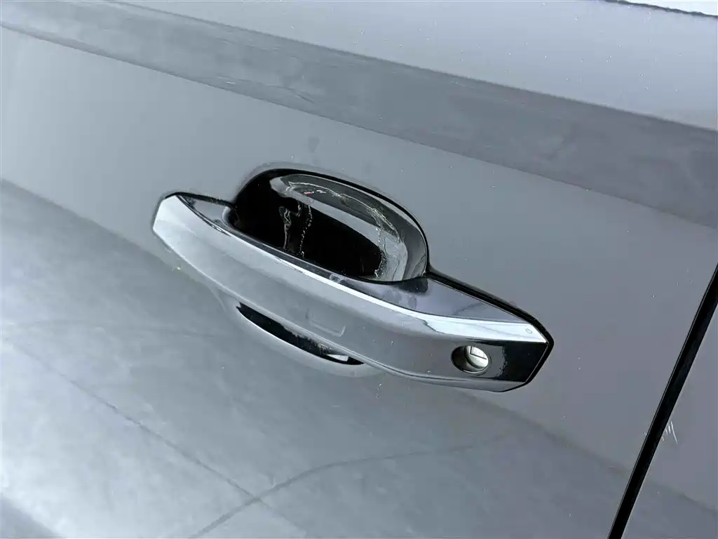 Audi Q5L 2024 40 TFSI luxury and dynamic model купить на сайте DeffCars
