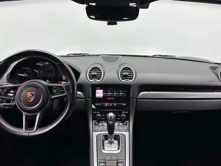 Porsche 718 2016 Cayman 2.0T купить на сайте DeffCars