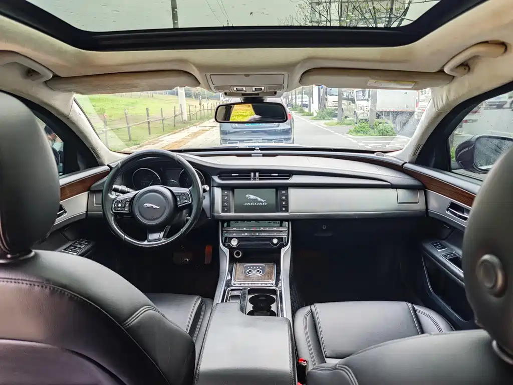 Jaguar XFL 2017 XFL 2.0T 200PS Elite Edition купить на сайте DeffCars