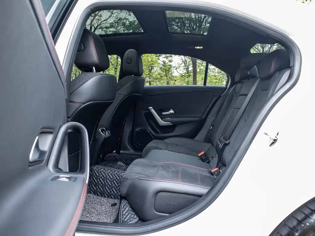 Mercedes-Benz A-Class 2023 A 200 L Fashion Model купить на сайте DeffCars