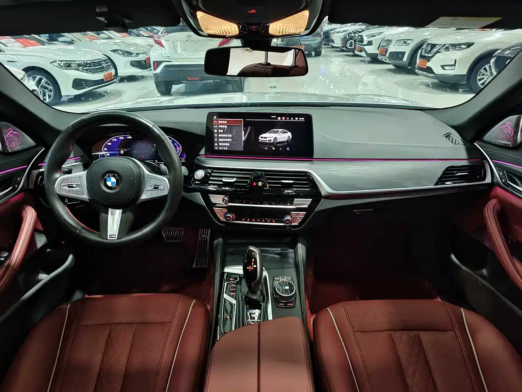 BMW 5 Series 2023 530Li Leading M Sports Package купить на сайте DeffCars
