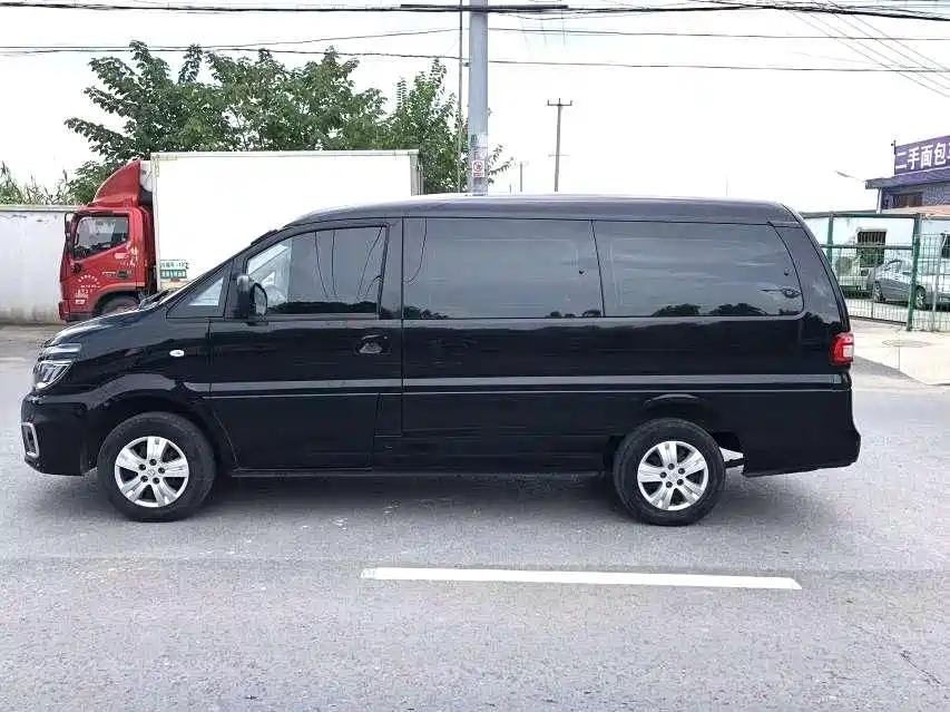 Lingzhi 2020 M5L 1.6L basic model 7 seats купить на сайте DeffCars