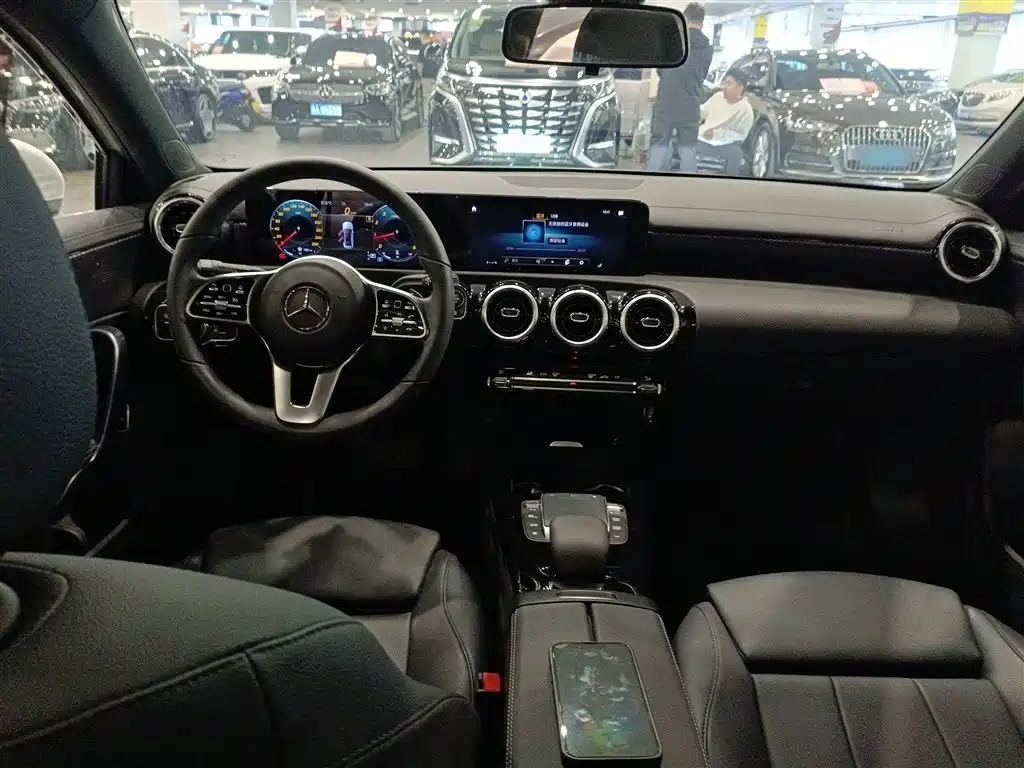 Mercedes-Benz A-Class 2021 A 200 L Sports Sedan Dynamic Type купить на сайте DeffCars