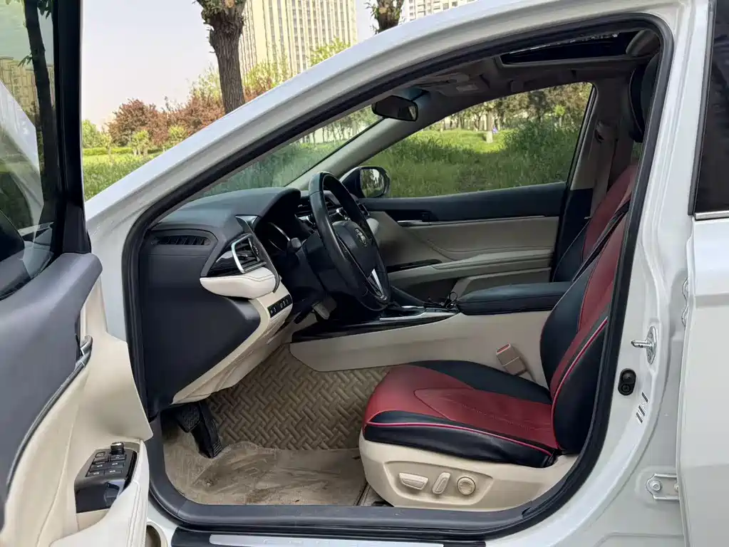 Camry 2019 2.0G Deluxe Edition National V купить на сайте DeffCars