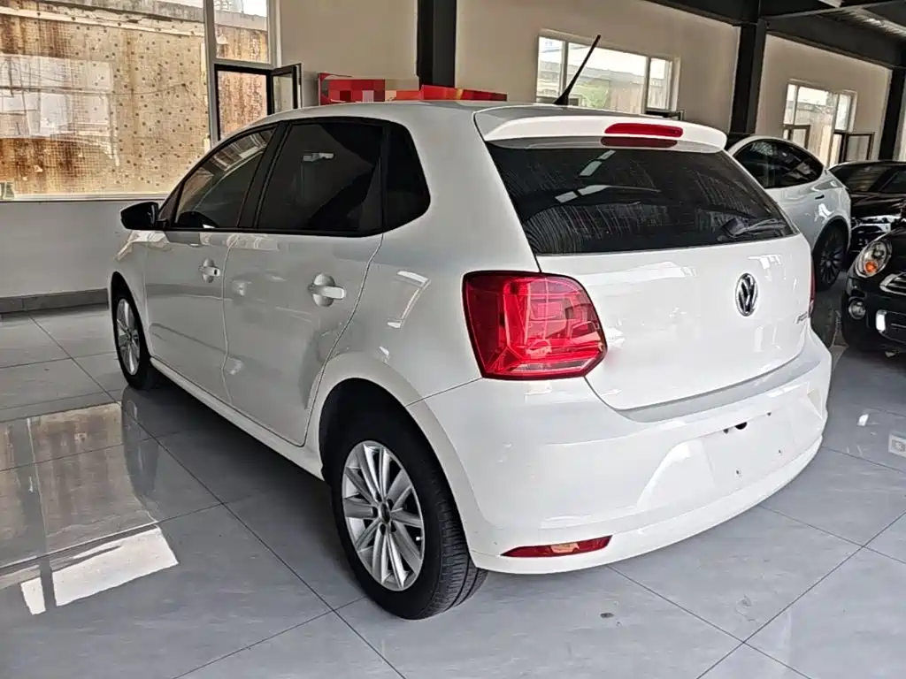 Polo 2016 1.4L Automatic Fashion Edition купить на сайте DeffCars