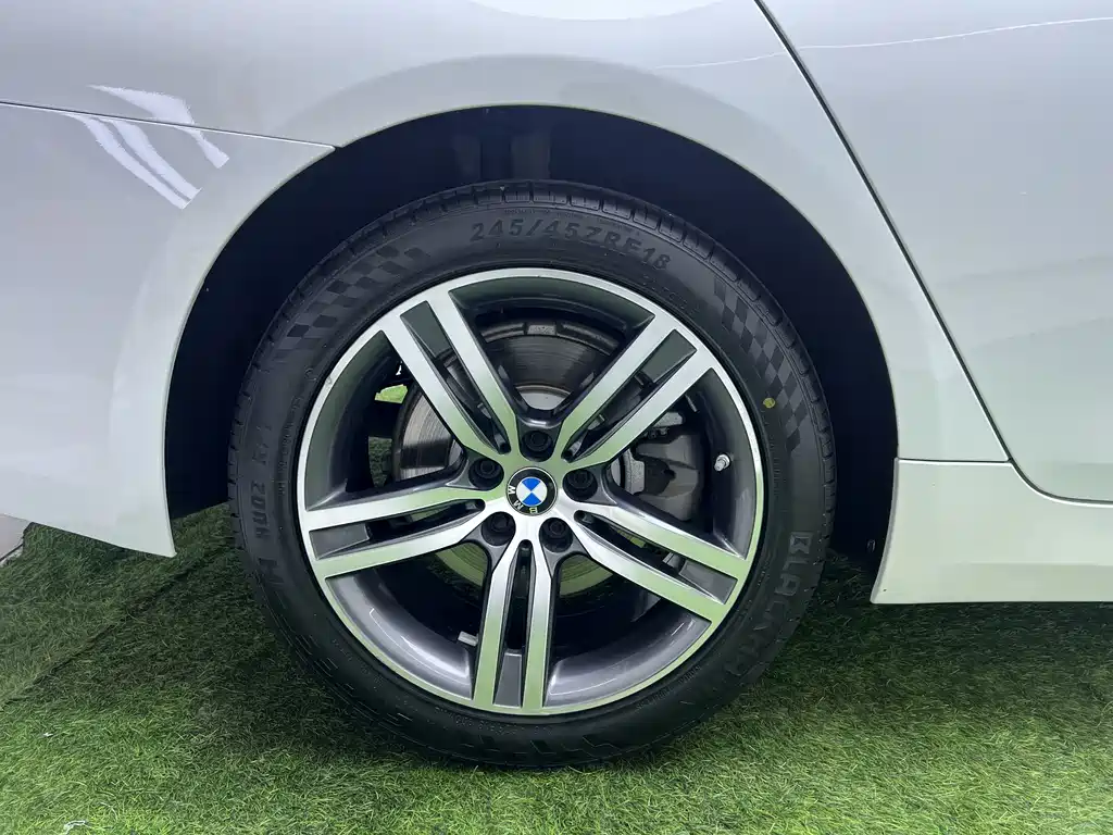 BMW 5 Series 2022 facelift 530Li xDrive luxury package купить на сайте DeffCars