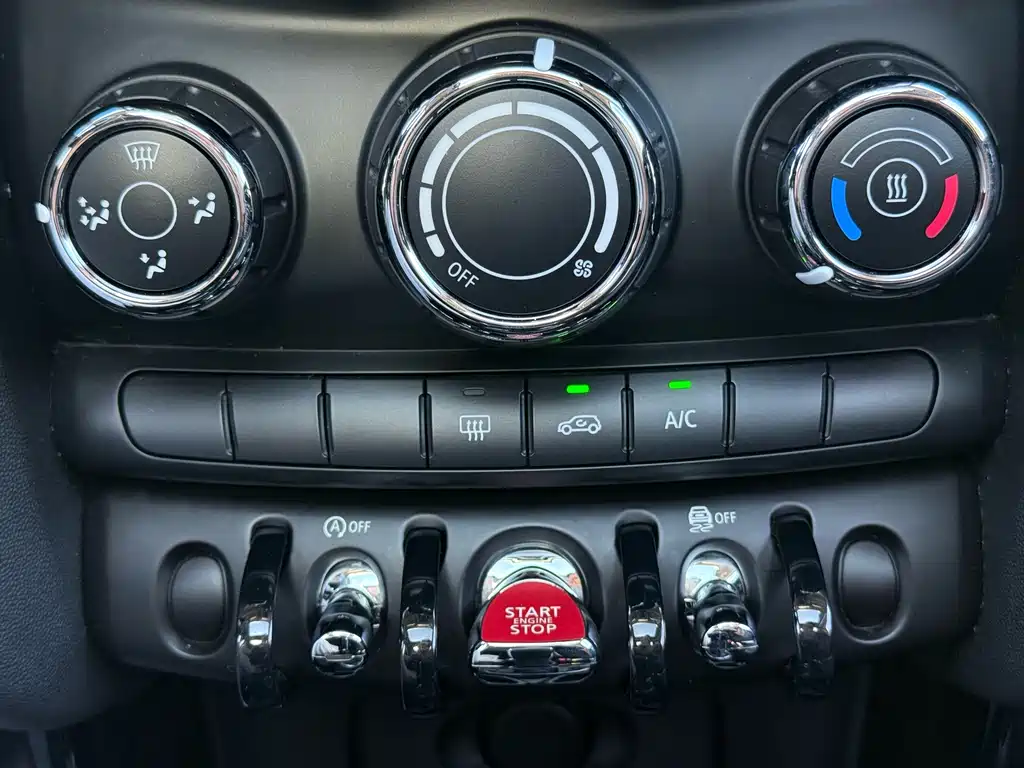 MINI 2018 1.5T ONE PLUS купить на сайте DeffCars