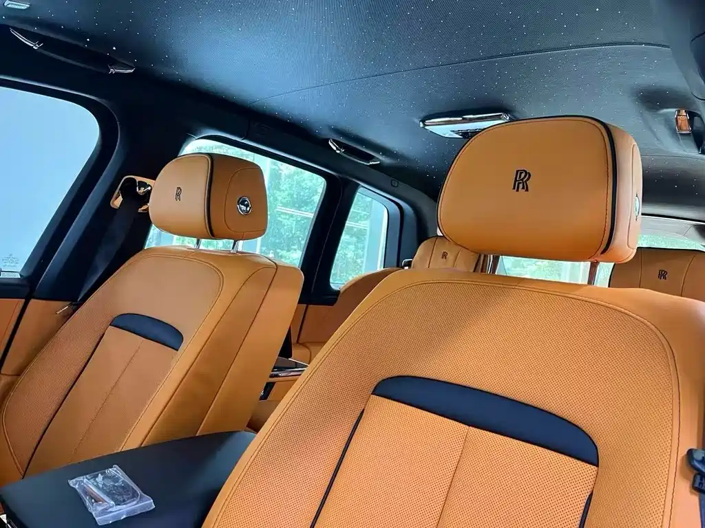 Cullinan 2020 Black Badge купить на сайте DeffCars