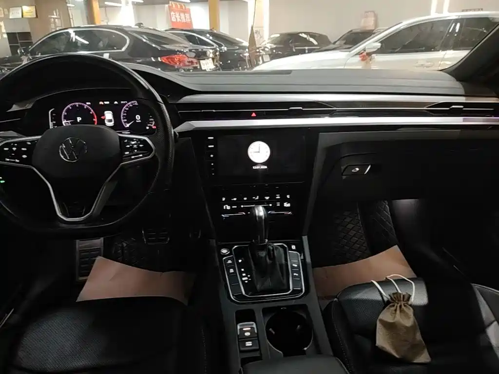 FAW-Volkswagen CC 2021 380TSI eye-catching version купить на сайте DeffCars