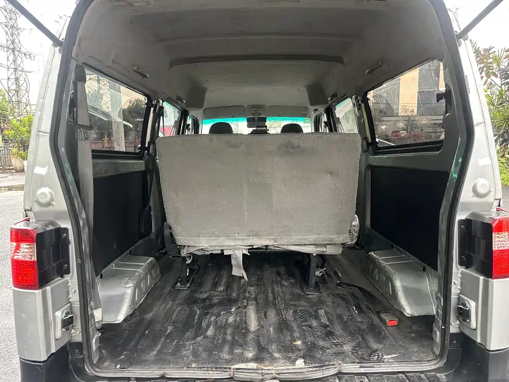 New Hiace X30L 2023 1.5L Fortune Edition Bus 5/6/7 Seats Central Air Conditioning Version SWC15M купить на сайте DeffCars
