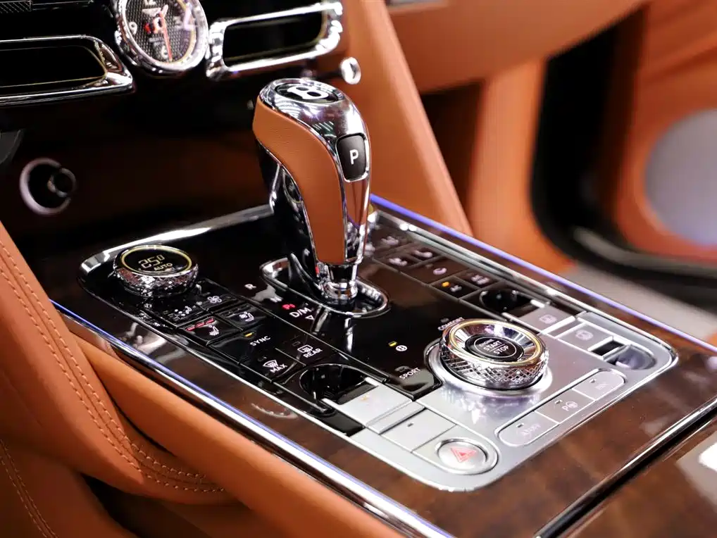 Flying Spur 2022 4.0T V8 Standard Edition купить на сайте DeffCars