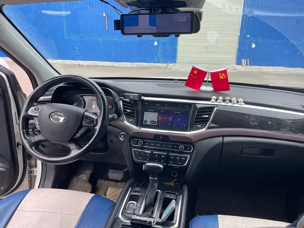 Trumpchi GS8 2017 320T 2WD Deluxe Wisdom Connected Edition (Seven Seater) купить на сайте DeffCars