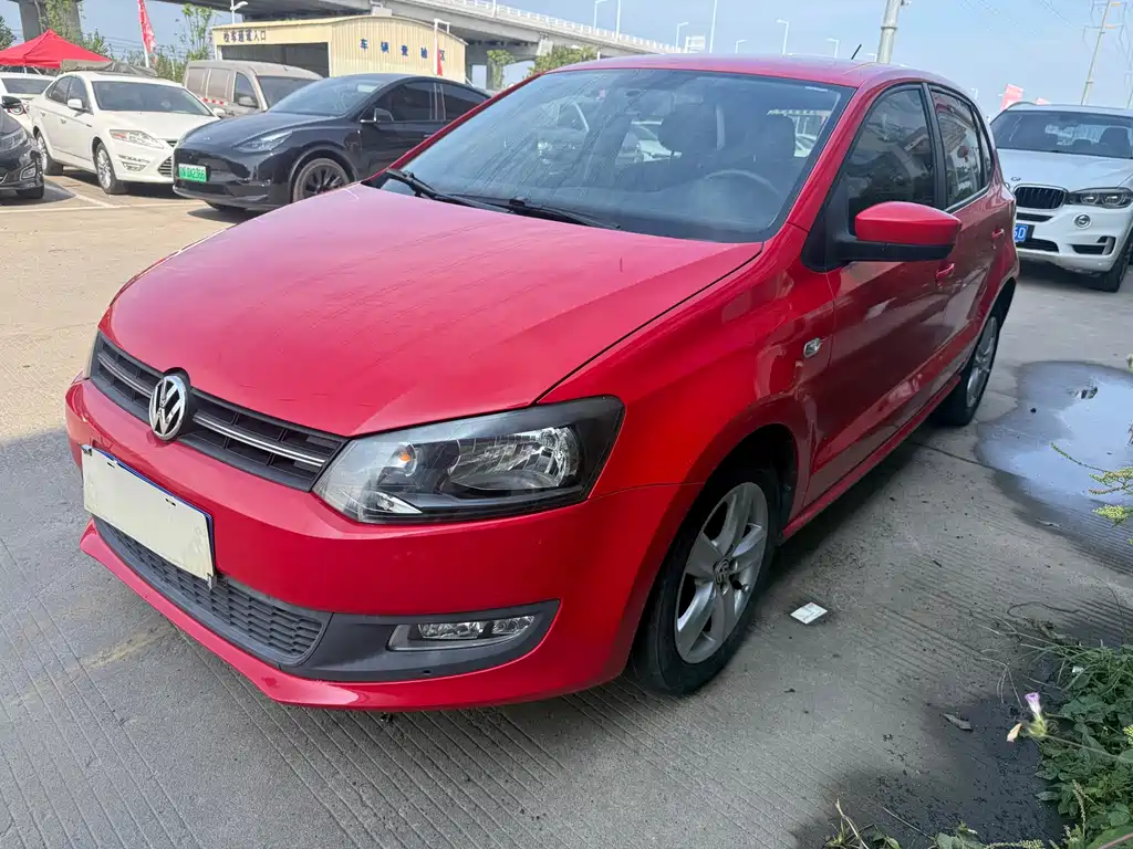 Polo 2011 1.6L automatic stylish version купить на сайте DeffCars